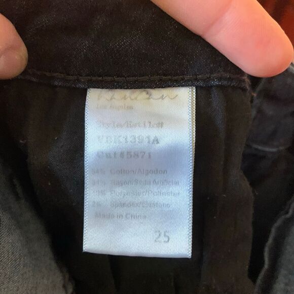 Kancan distressed dark wash size 25 tapered leg jeans - Picture 2 of 3